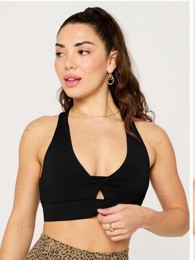 Fabletics Oasis Twist Medium Impact Sports Bra